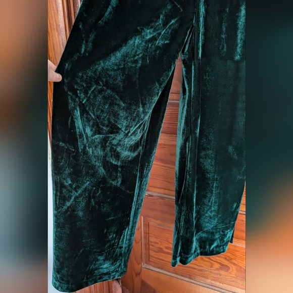 Betsey Johnson green velvet jumpsuit 4p - Picture 10 of 13